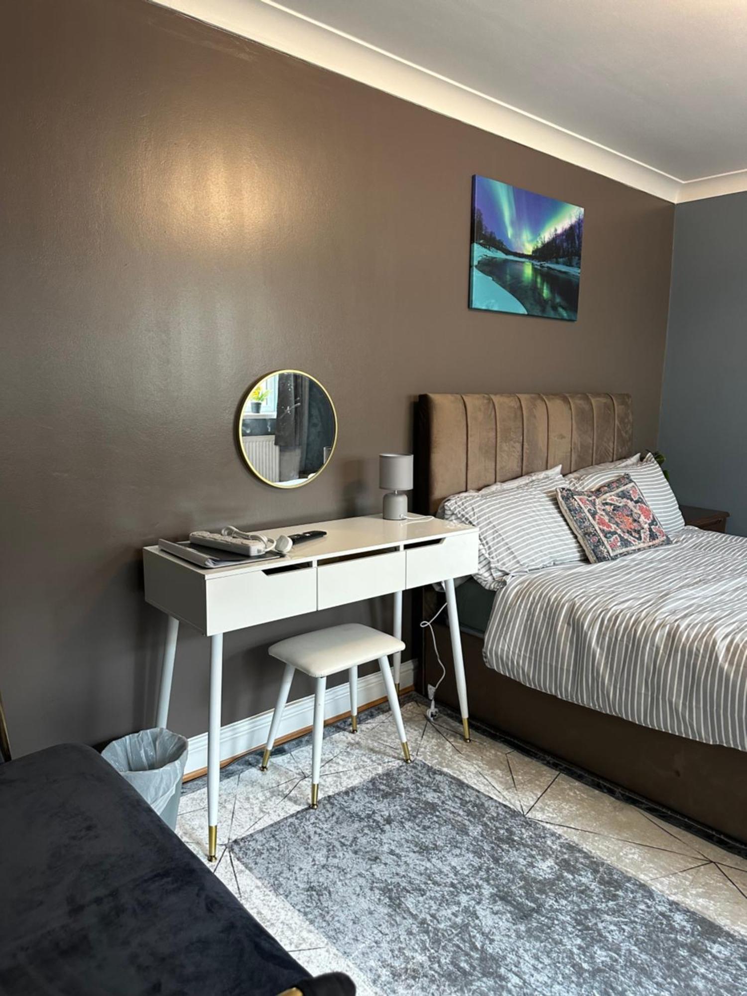 Amazing Ground Floor One Bedroom Apartment Forest Road Londra Esterno foto